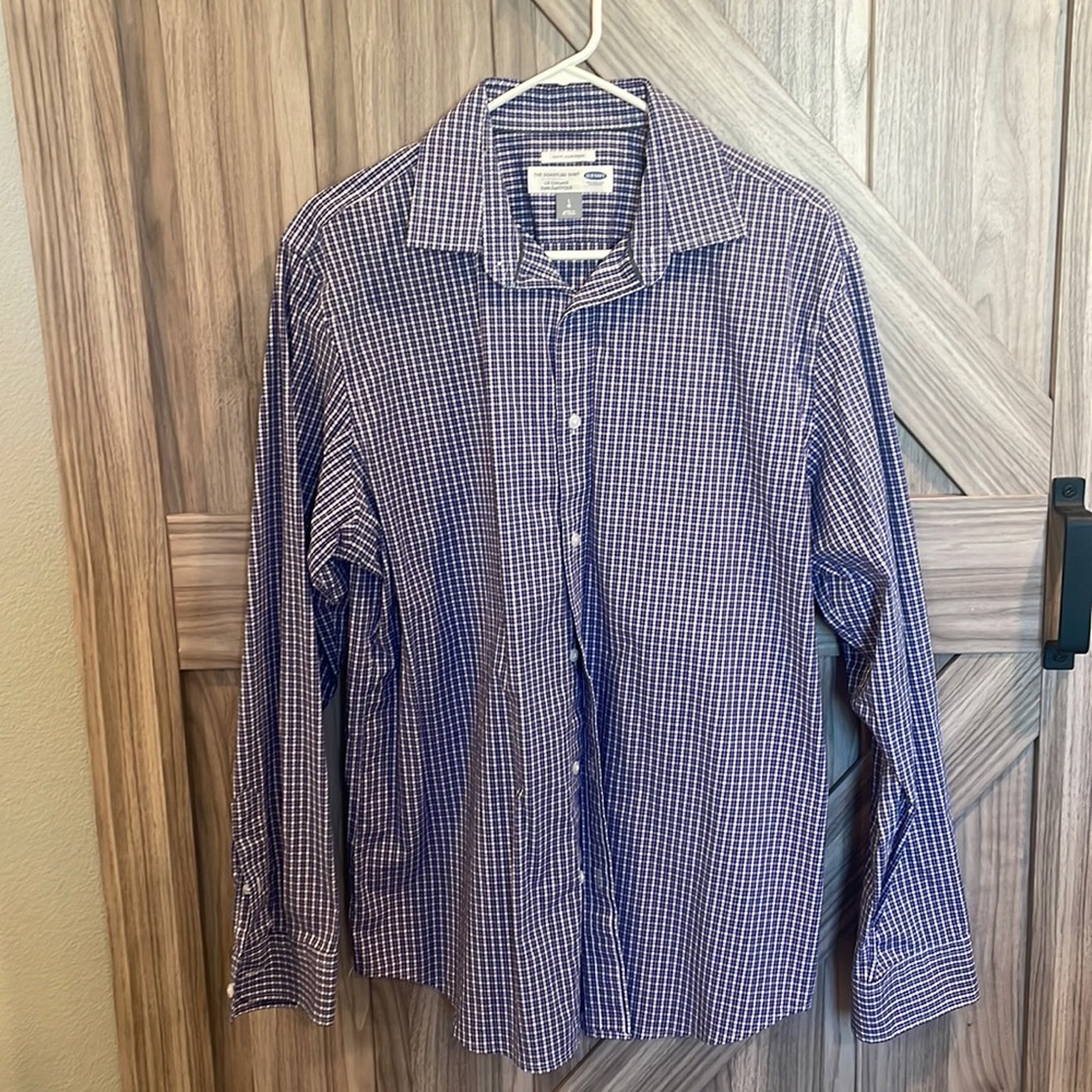Old Navy Men’s Slim Fit The Signature Shirt Button Down, Size L, Never Worn!